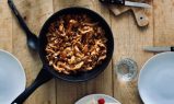 Gyros la tavă: o reţetă surprinzătoare pentru masa de Paşte